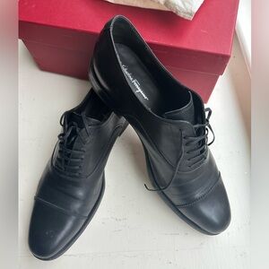 Salvatore Ferragamo men oxfords. Size 11 1/2 EE.